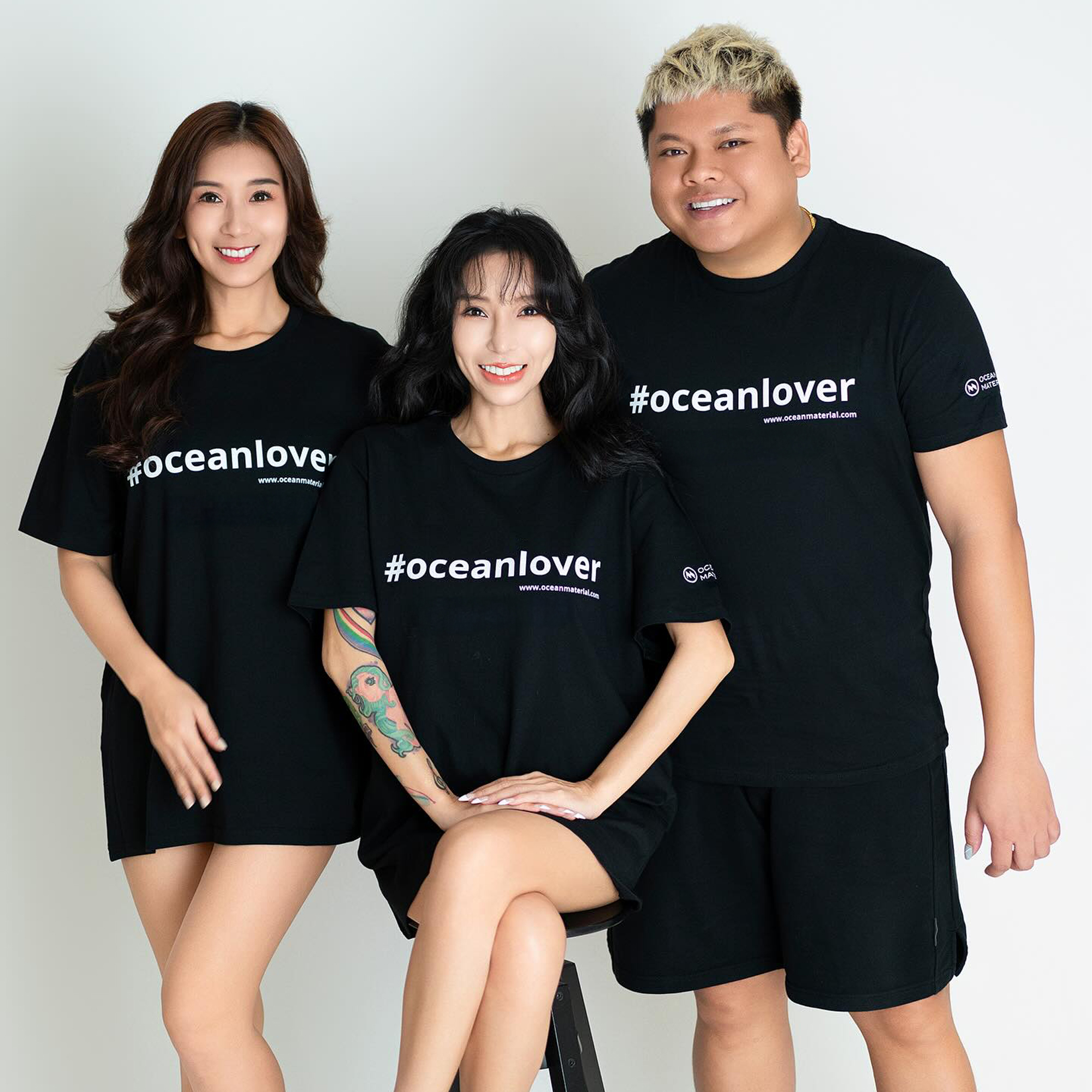 Together in #oceanlover The Leng Sisters and a fellow campaign participant wearing black #oceanlover T-shirts